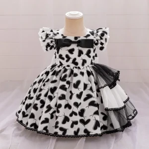 Robe anniversaire noir et blanc Chloé