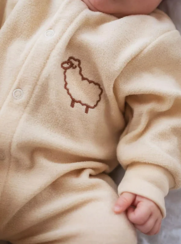 Pyjama bébé éponge de laine mérinos ENGEL NATUR - Pyjama chaud broderie mouton – Image 4